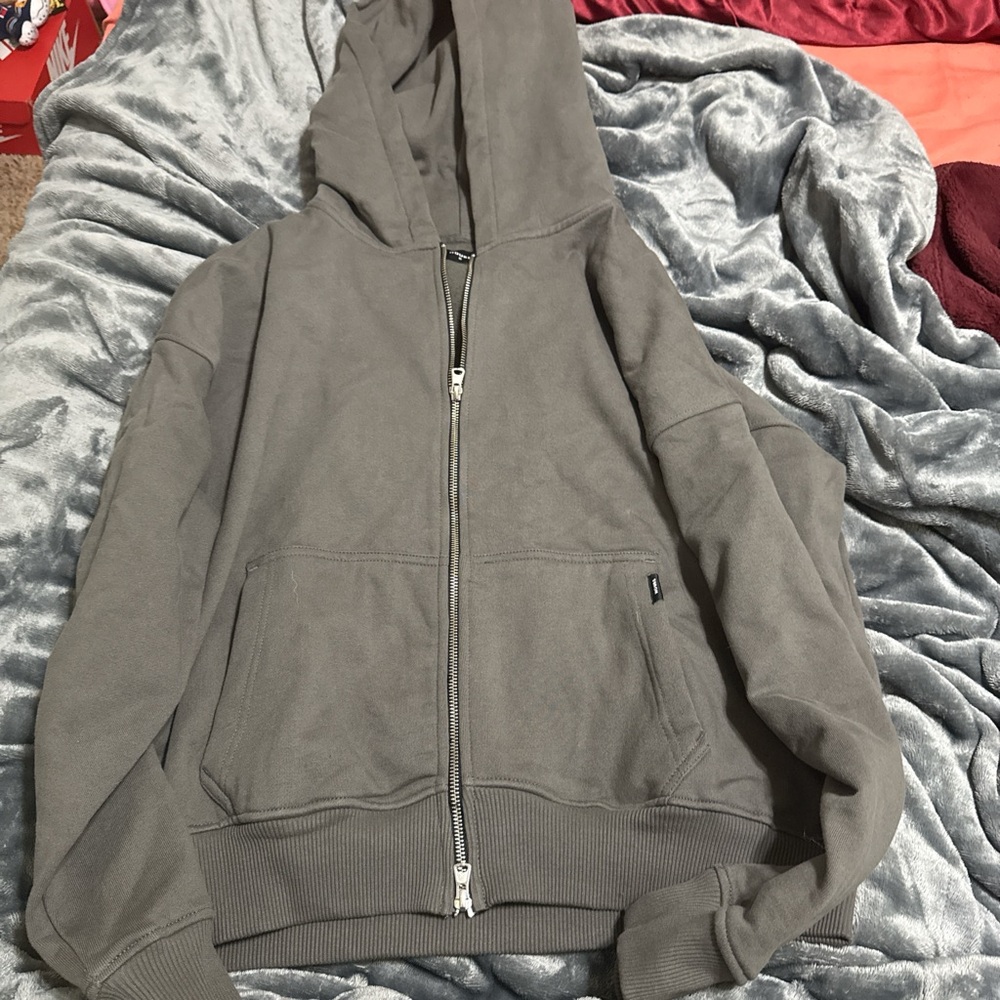 h:ours Gray Zip-Up Hoodie